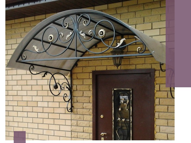 Изготовление козырьков из металла под ключ в Тынде